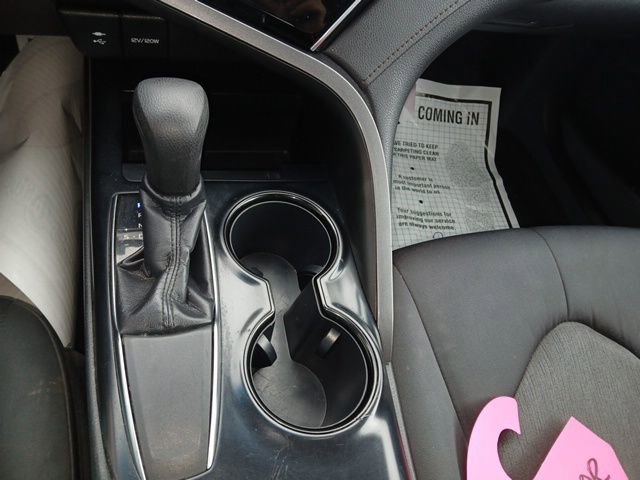 Used 2018 Toyota Camry LE FWD image 29