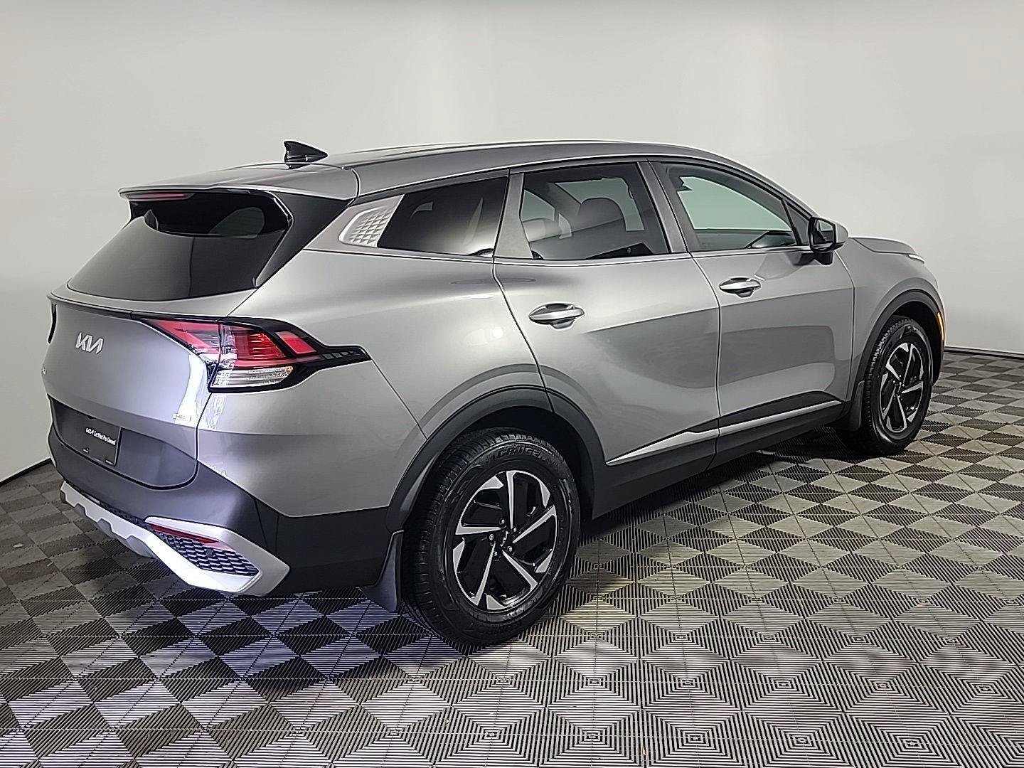 Certified 2023 Kia Sportage LX AWD/4WD image 4