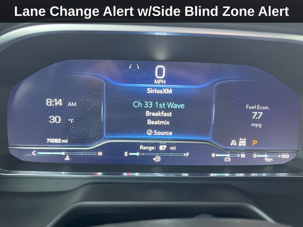 Used 2023 Chevrolet Suburban Premier image 22