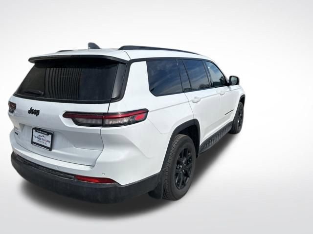 Used 2025 Jeep Grand Cherokee L Laredo image 10