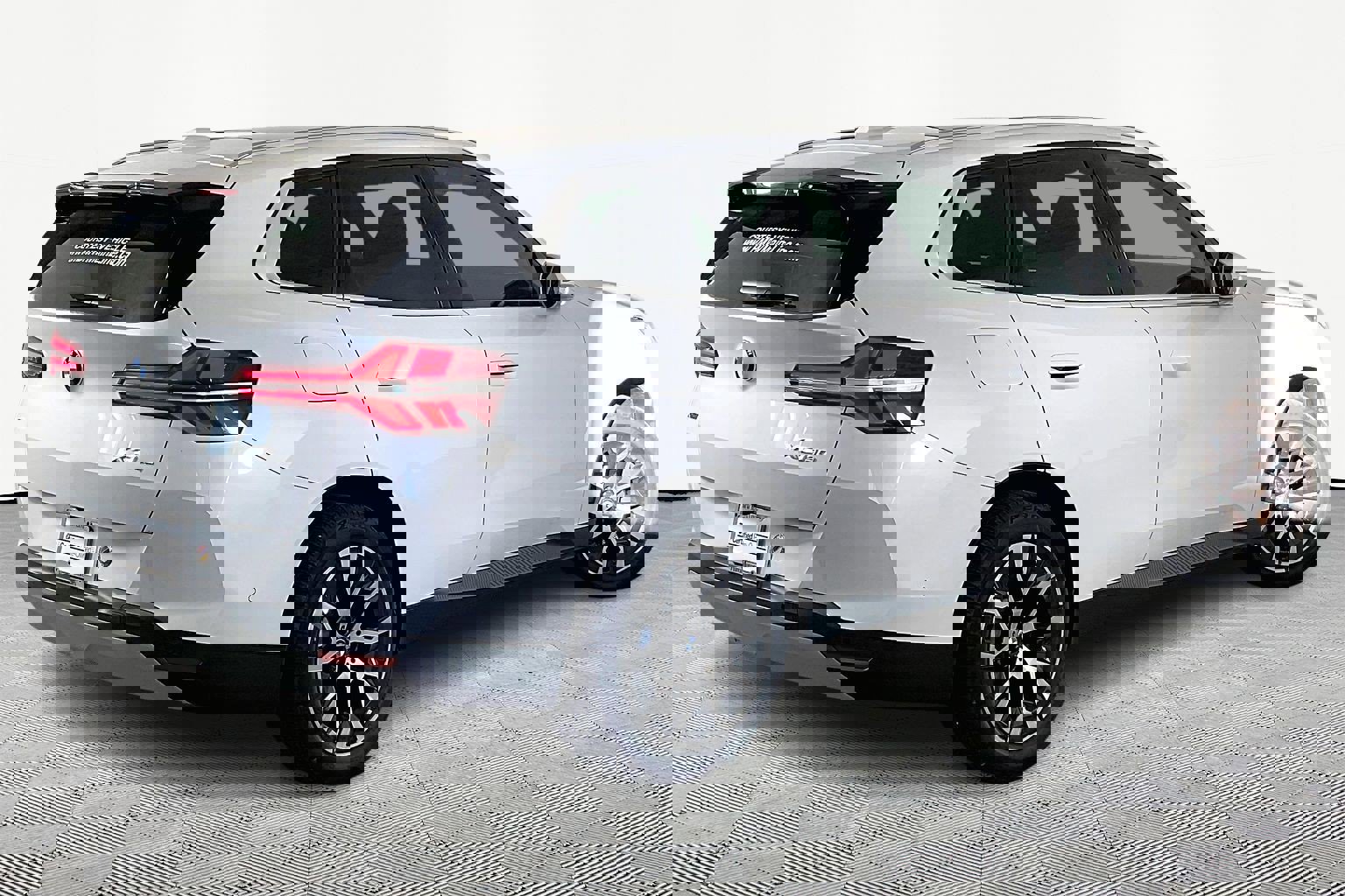 Certified 2025 BMW X3 xDrive30i w/ Premium Package image 8