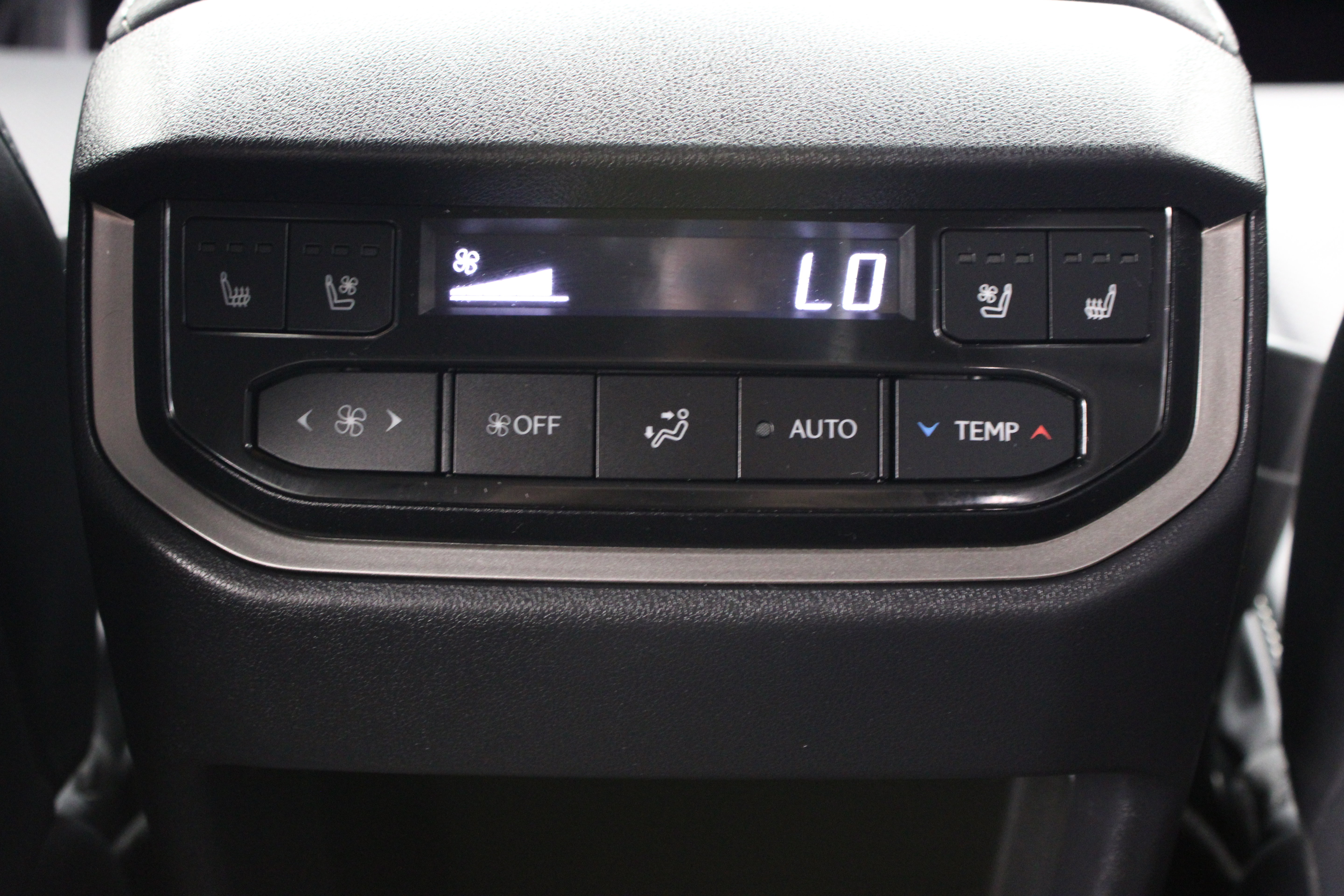 Used 2026 Lexus TX 500h AWD w/ Technology Package image 27