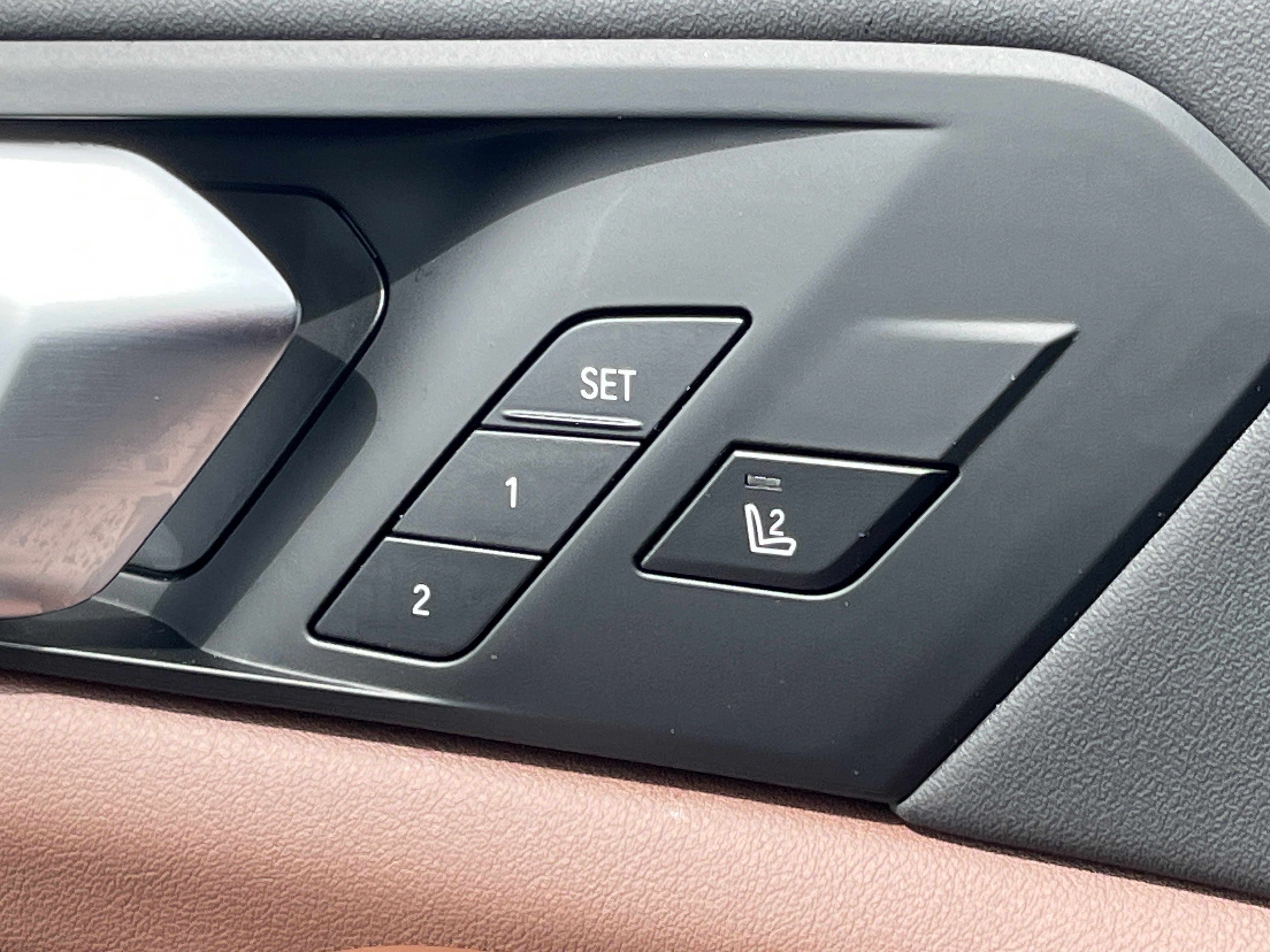 New 2026 BMW X5 sDrive40i RWD image 16