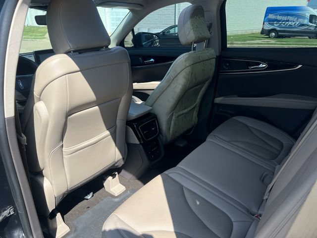 Used 2021 Lincoln Nautilus Reserve AWD/4WD image 38