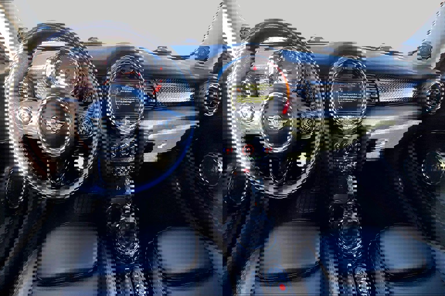 Used 2015 MINI Cooper S image 14