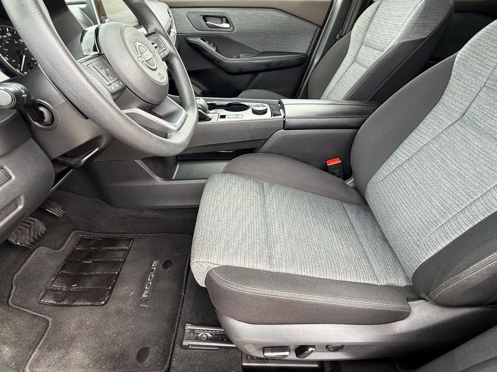 Used 2023 Nissan Rogue SV AWD/4WD image 12