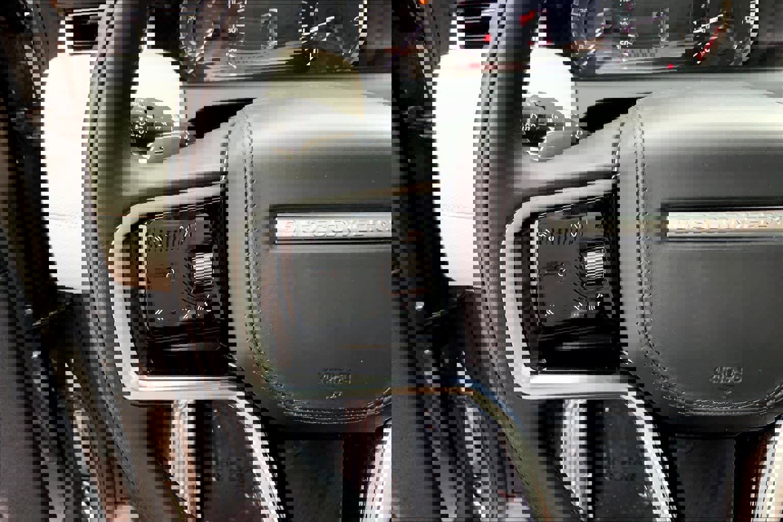 Used 2023 Land Rover Discovery Sport S R-Dynamic image 23