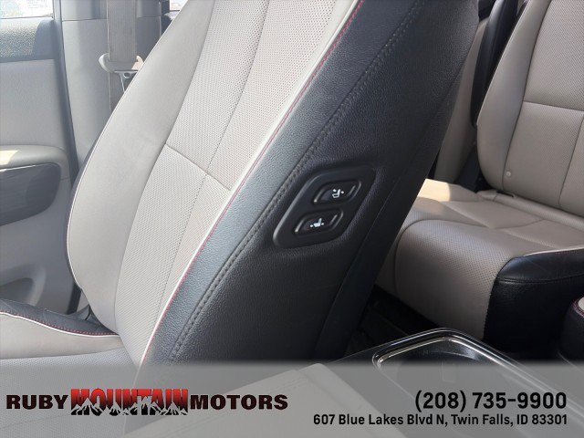 Used 2020 Kia Sedona SX FWD image 21