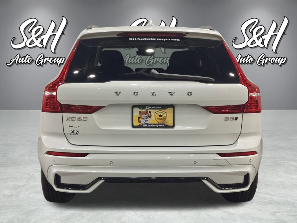 Used 2023 Volvo XC60 B5 Plus image 17