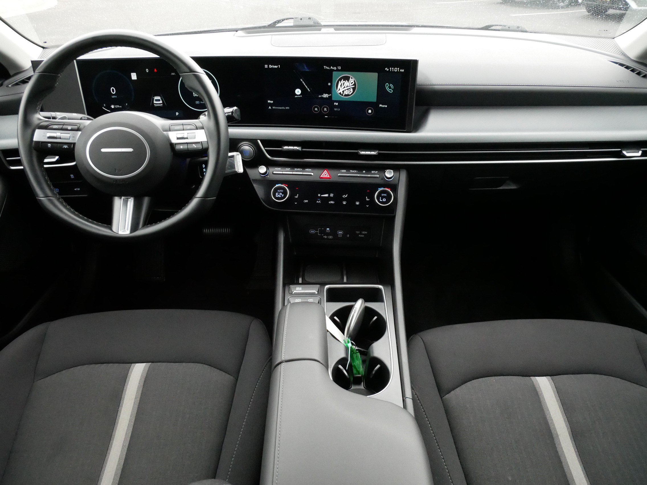 Used 2024 Hyundai Sonata SEL w/ Convenience Package FWD image 10
