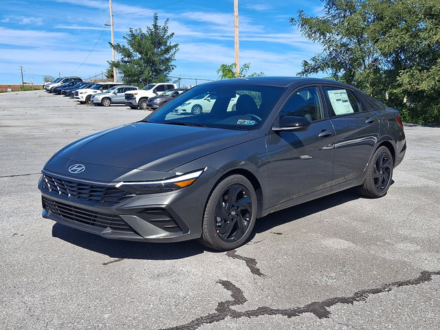New 2026 Hyundai Elantra SEL Sport FWD image 1