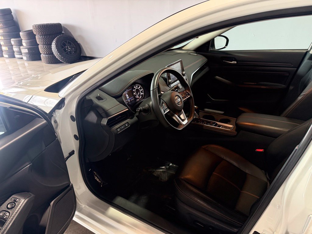 Used 2019 Nissan Altima 2.5 SR w/ SR Premium Package AWD/4WD image 11