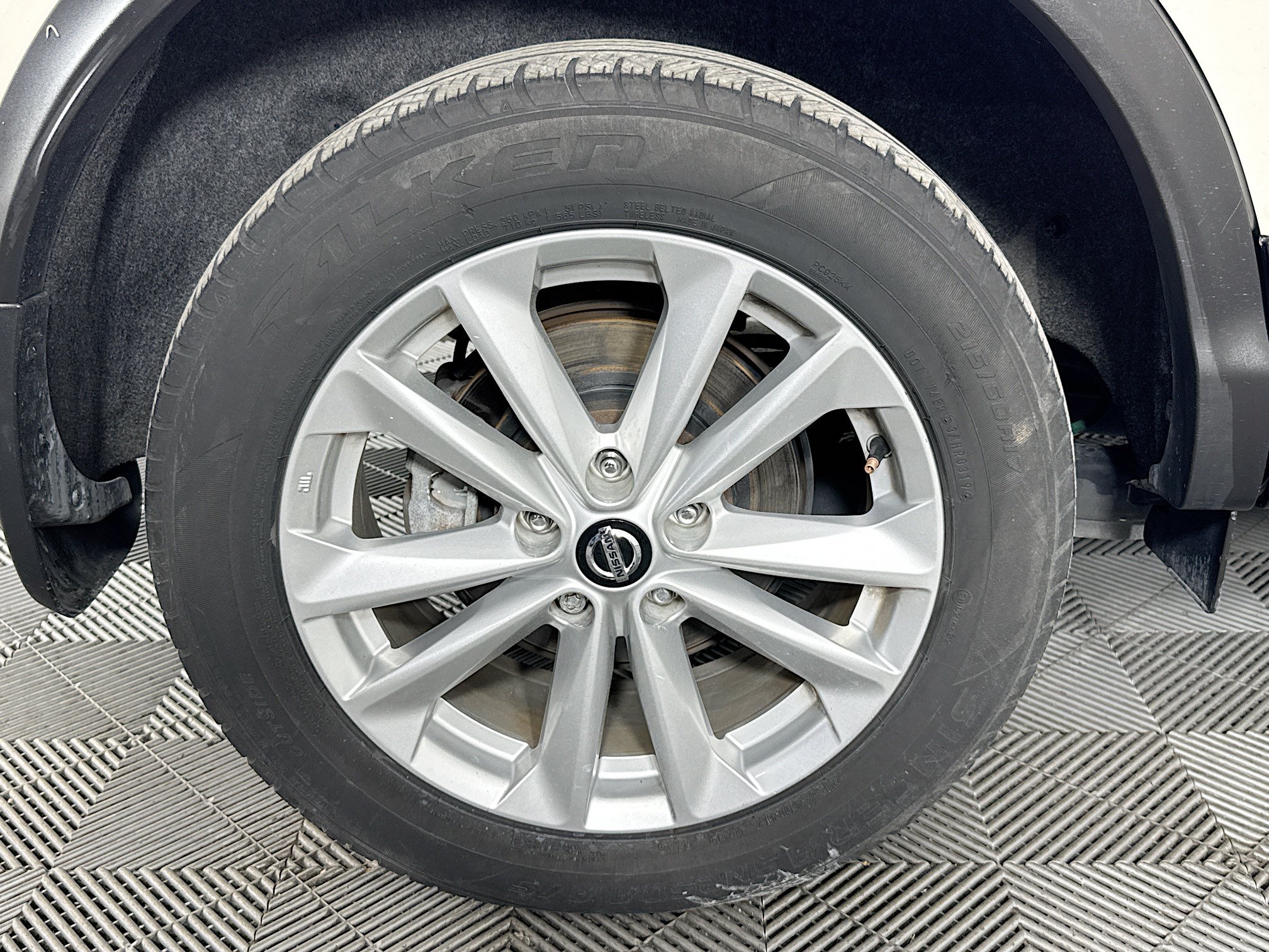 Used 2019 Nissan Rogue Sport SV FWD image 27