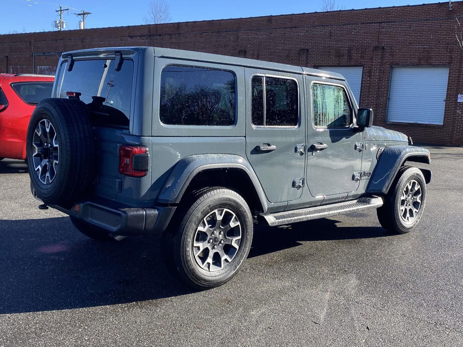 New 2026 Jeep Wrangler Unlimited Sahara AWD/4WD image 7