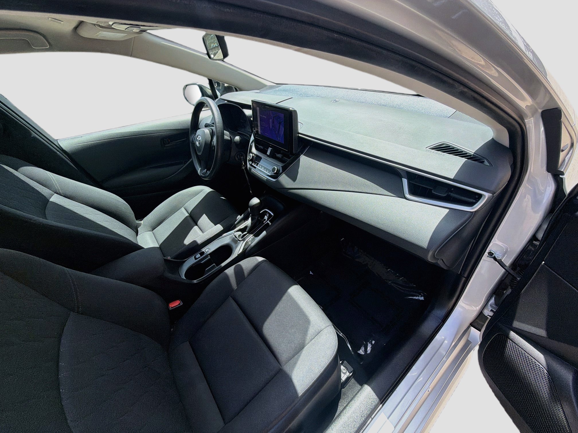 Used 2023 Toyota Corolla LE FWD image 31