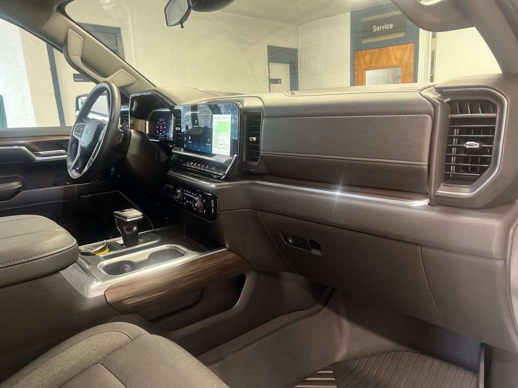 Used 2023 Chevrolet Silverado 1500 LT Trail Boss AWD/4WD image 41