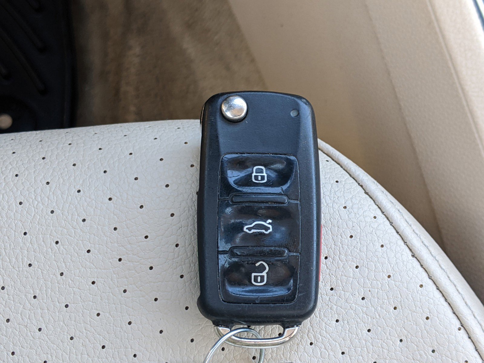 Used 2015 Volkswagen Passat 1.8T Limited Edition image 25