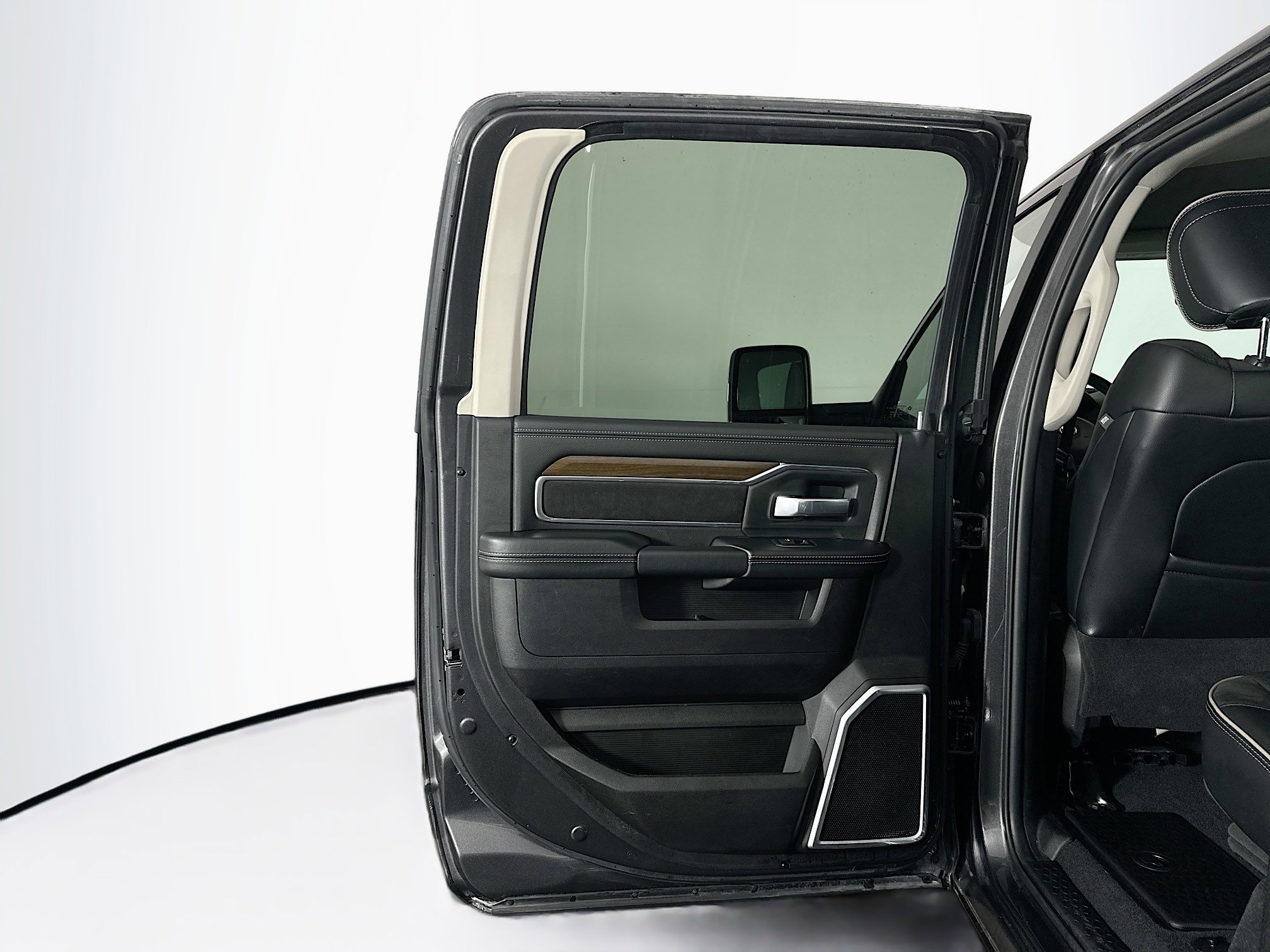 Used 2024 RAM 2500 Laramie image 26