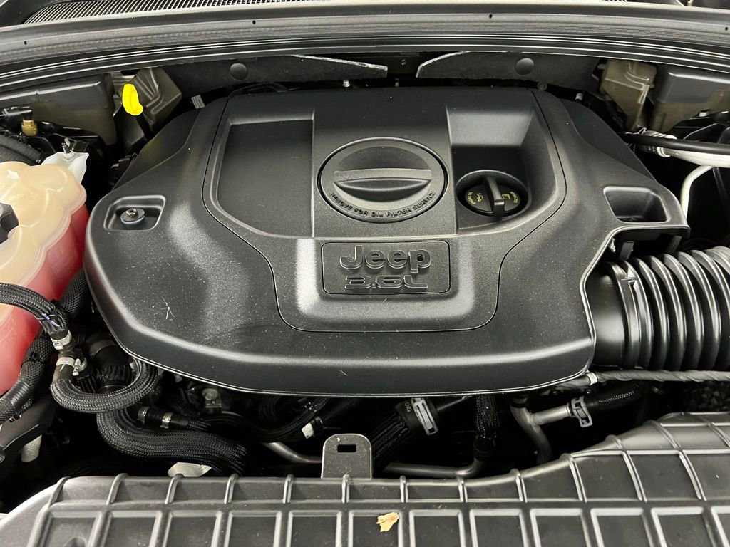 Used 2023 Jeep Grand Cherokee L Summit w/ High Altitude Package AWD/4WD image 37