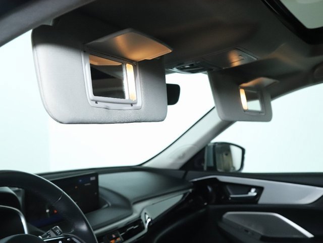 Used 2023 Acura MDX SH-AWD w/ Technology Package image 21