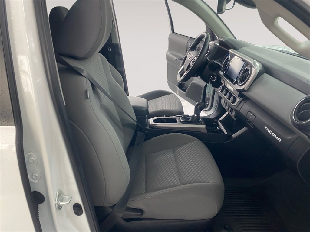 Used 2022 Toyota Tacoma SR5 image 15