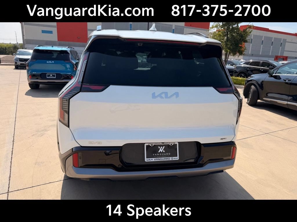 Certified 2024 Kia EV9 GT-Line AWD/4WD image 3