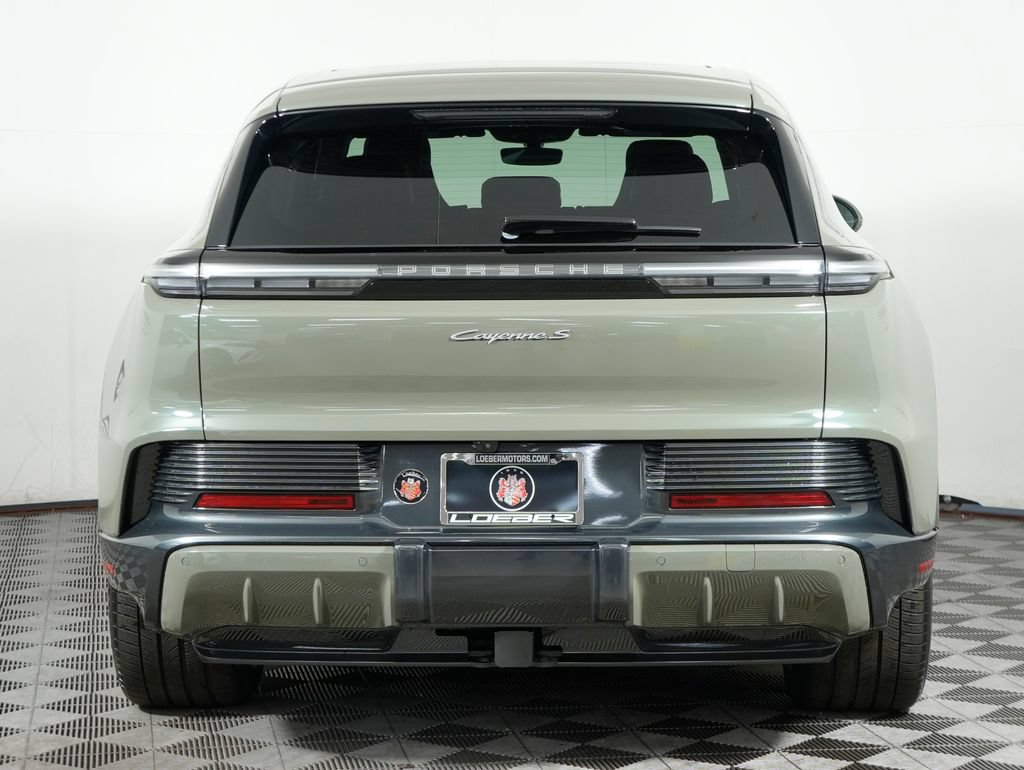 New 2026 Porsche Cayenne S AWD/4WD image 6