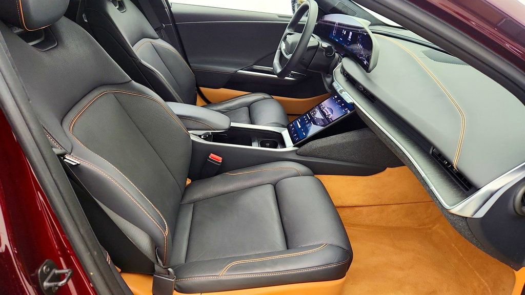 Used 2024 Lucid Air Touring image 22
