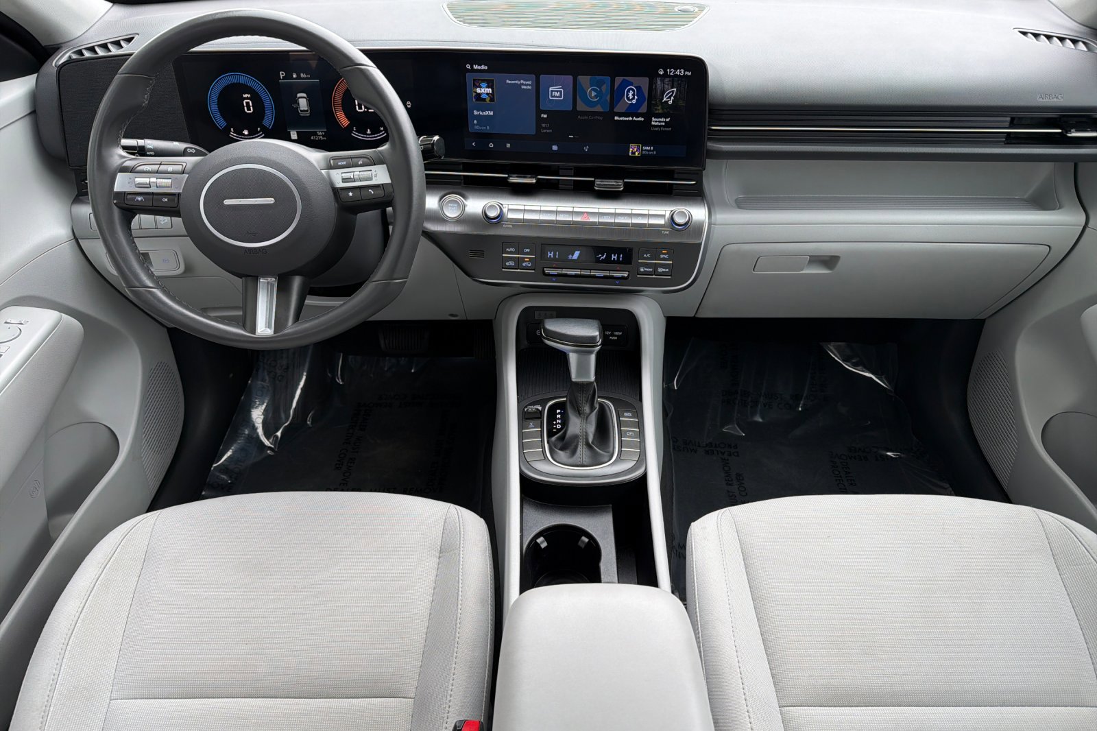 Used 2025 Hyundai Kona SEL image 12