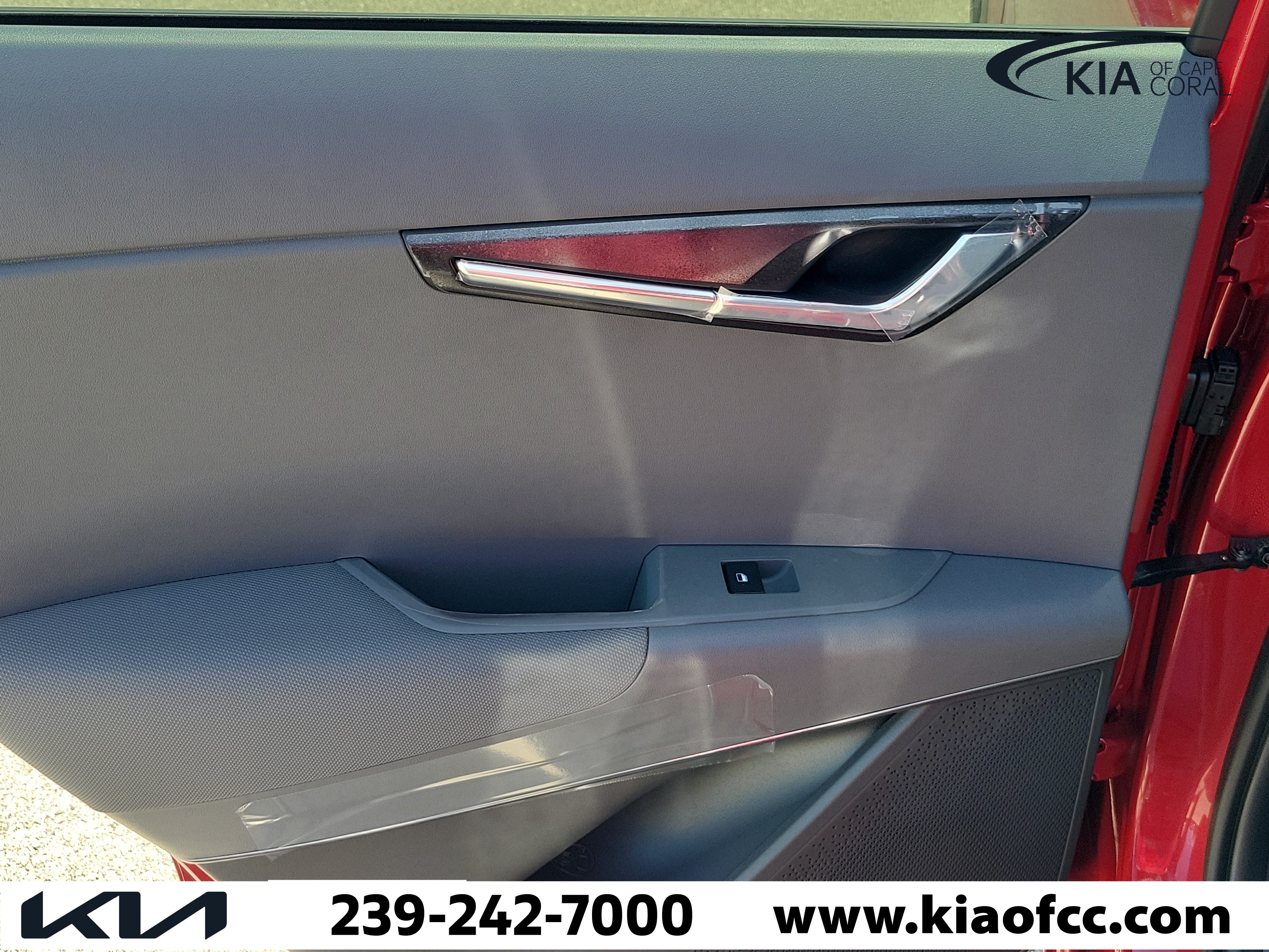New 2026 Kia Niro EX FWD image 14