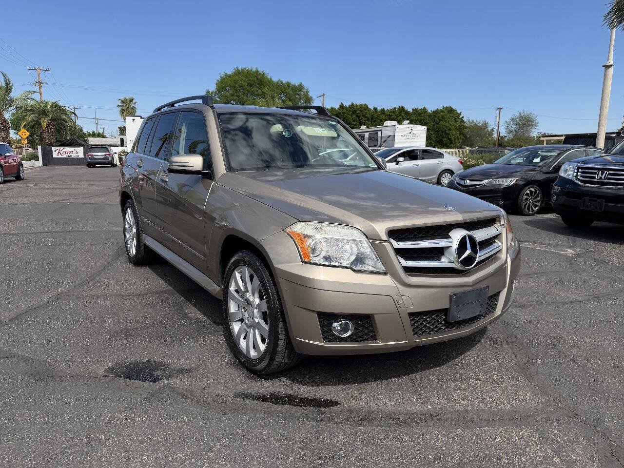 Used 2010 Mercedes-Benz GLK 350 4MATIC image 1