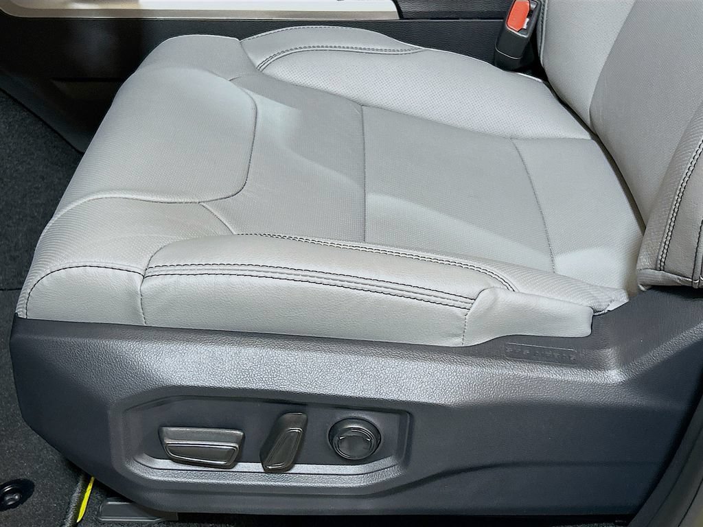 New 2026 Toyota Tundra Limited AWD/4WD image 19