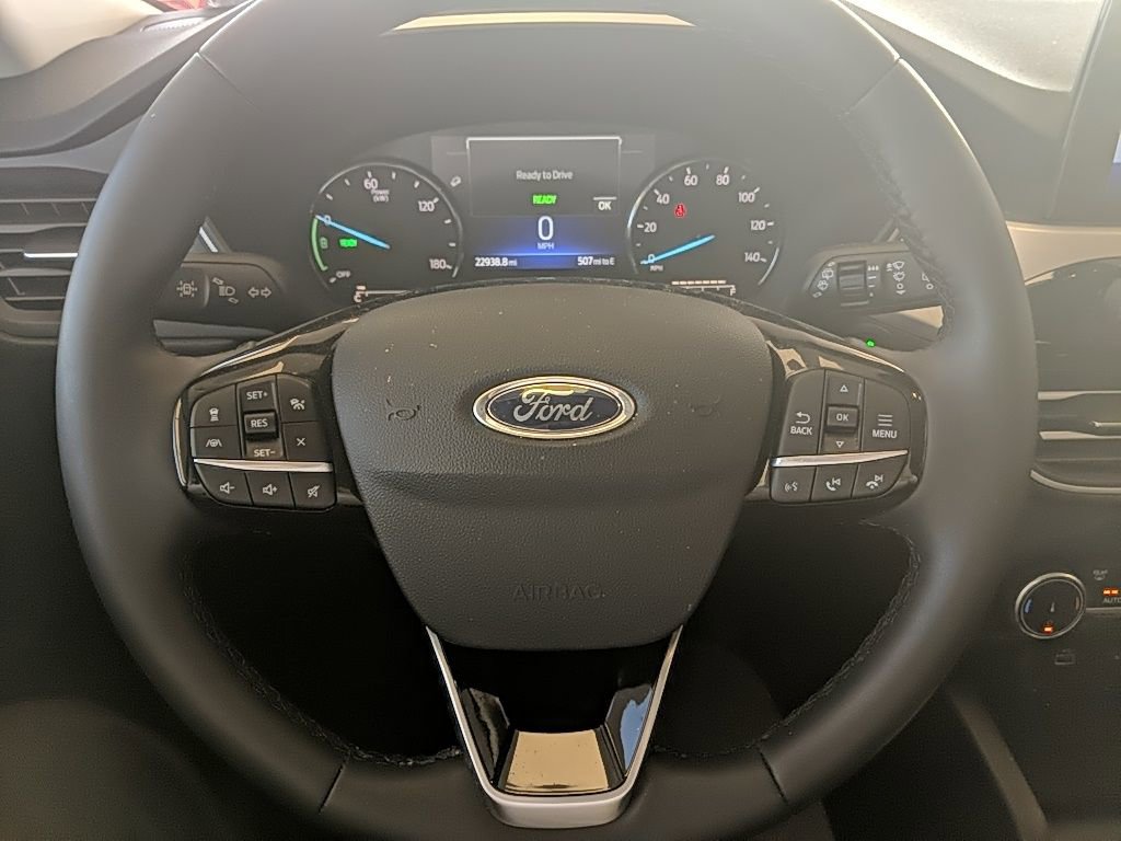 Used 2022 Ford Escape SE w/ Convenience Package image 16
