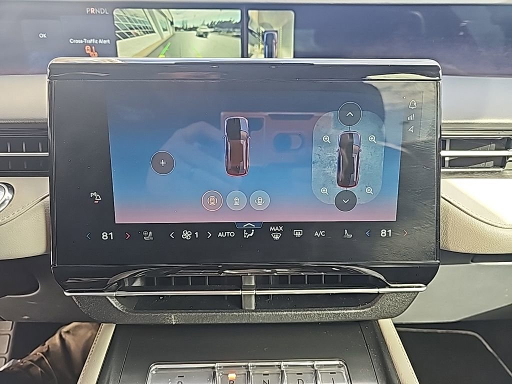 Used 2024 Lincoln Nautilus Reserve image 18