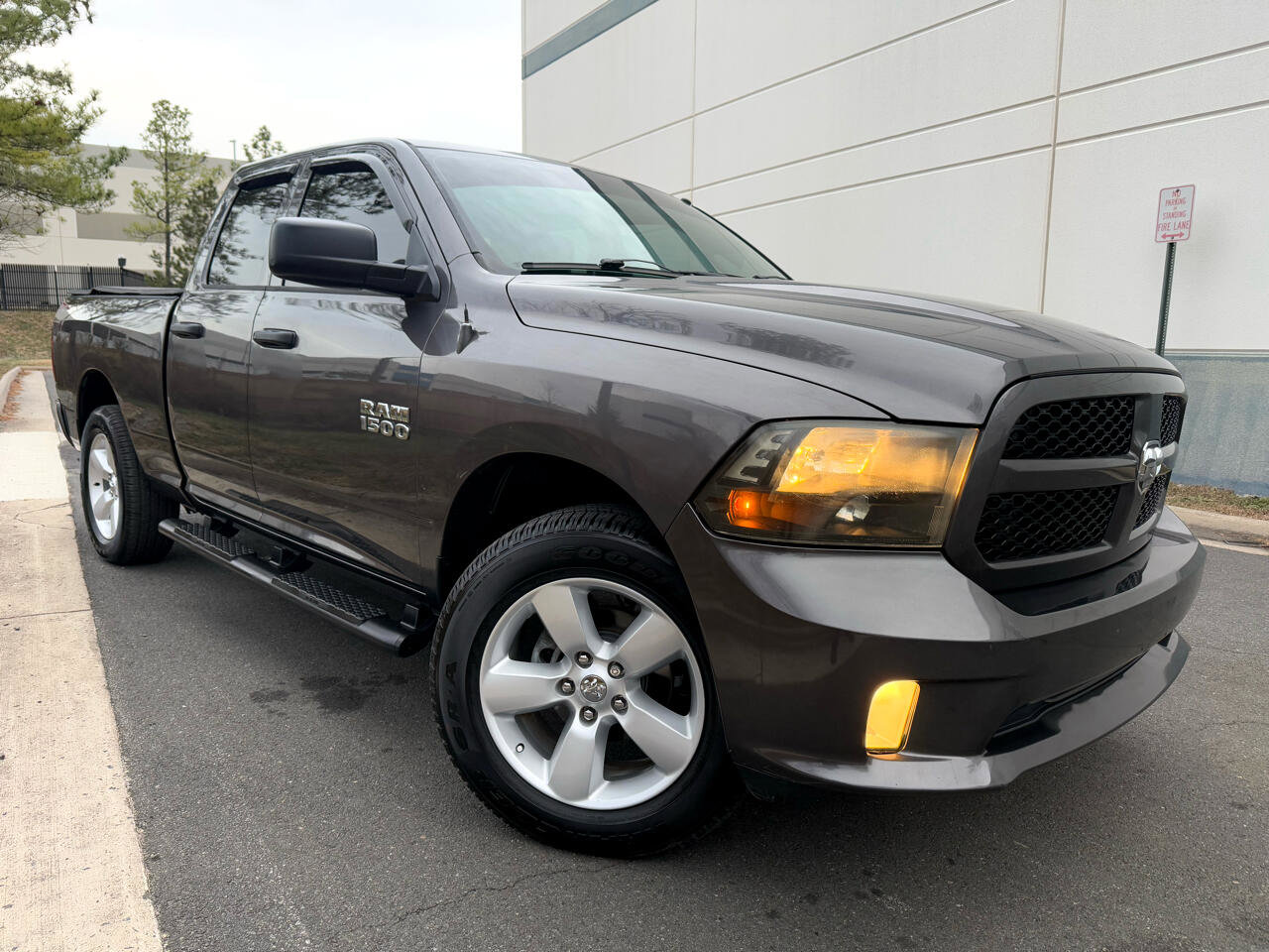 Used 2015 RAM 1500 Express image 1
