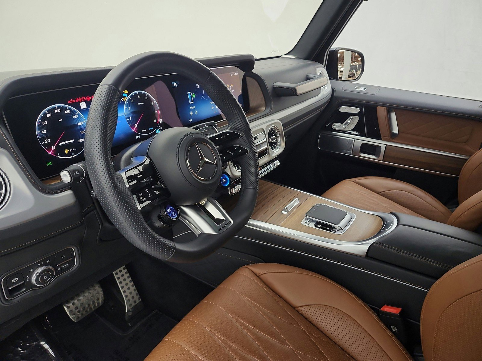 Certified 2025 Mercedes-Benz G 63 AMG 4MATIC image 13