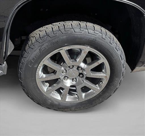 Used 2015 GMC Yukon Denali w/ Open Road Package image 9