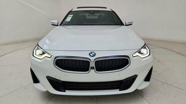 Used 2025 BMW 230i xDrive Coupe w/ Premium Package image 13