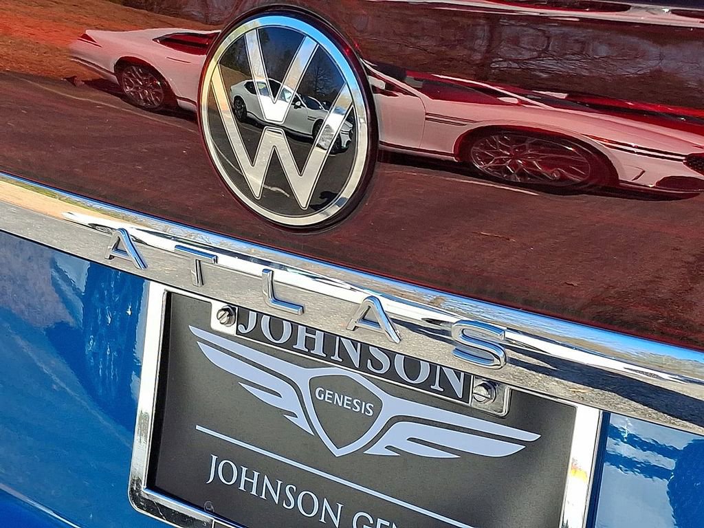 Used 2024 Volkswagen Atlas Cross Sport SEL R-Line image 24