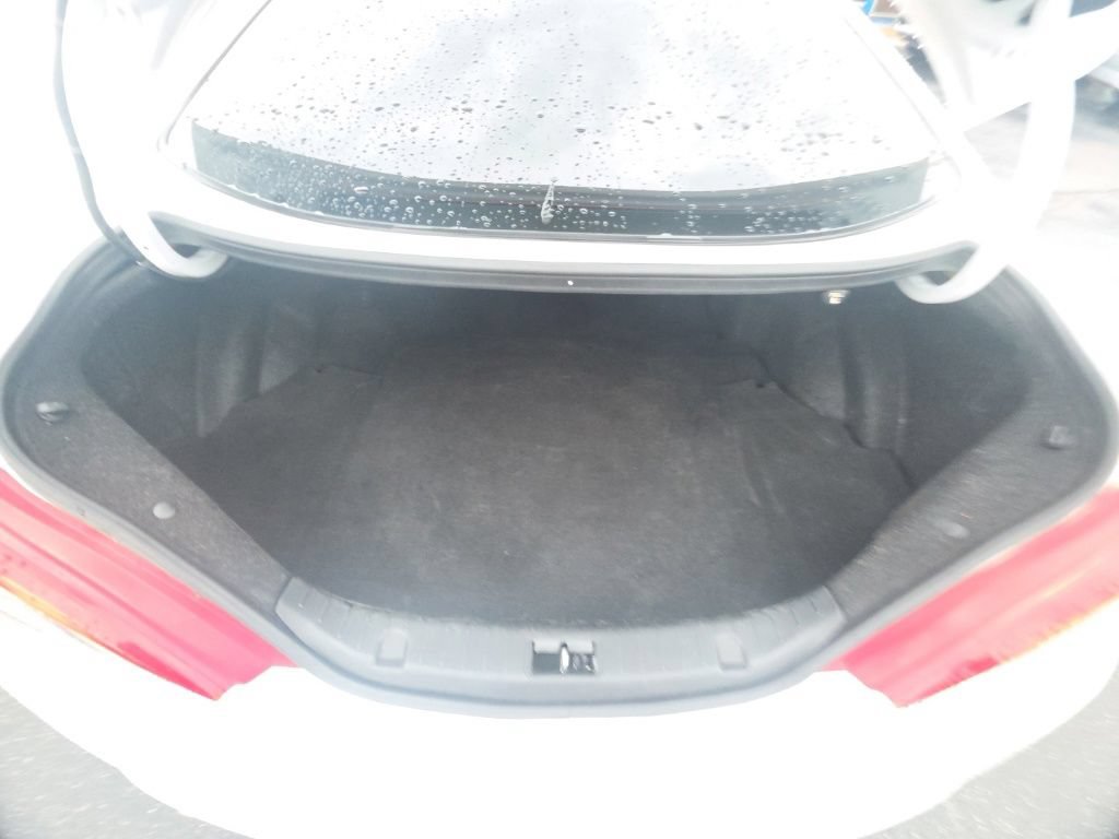 Used 2016 Hyundai Genesis Coupe 3.8 RWD image 24