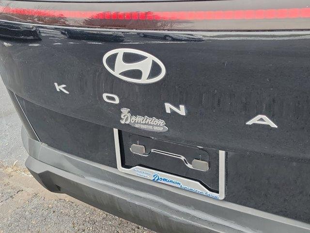 Used 2025 Hyundai Kona SE image 6