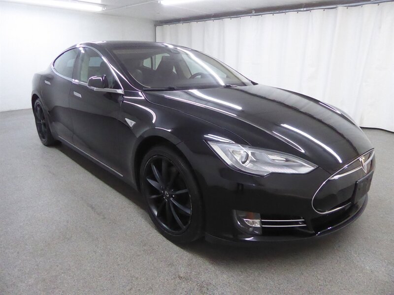 Used 2014 Tesla Model S 60 RWD image 1