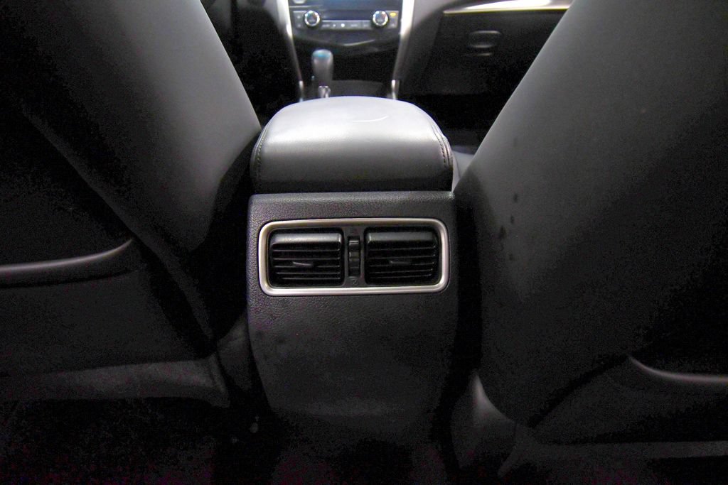 Used 2015 Nissan Altima 2.5 SL w/ Technology Package FWD image 17