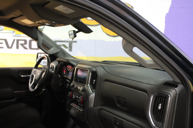 Used 2020 Chevrolet Silverado 1500 RST AWD/4WD image 9
