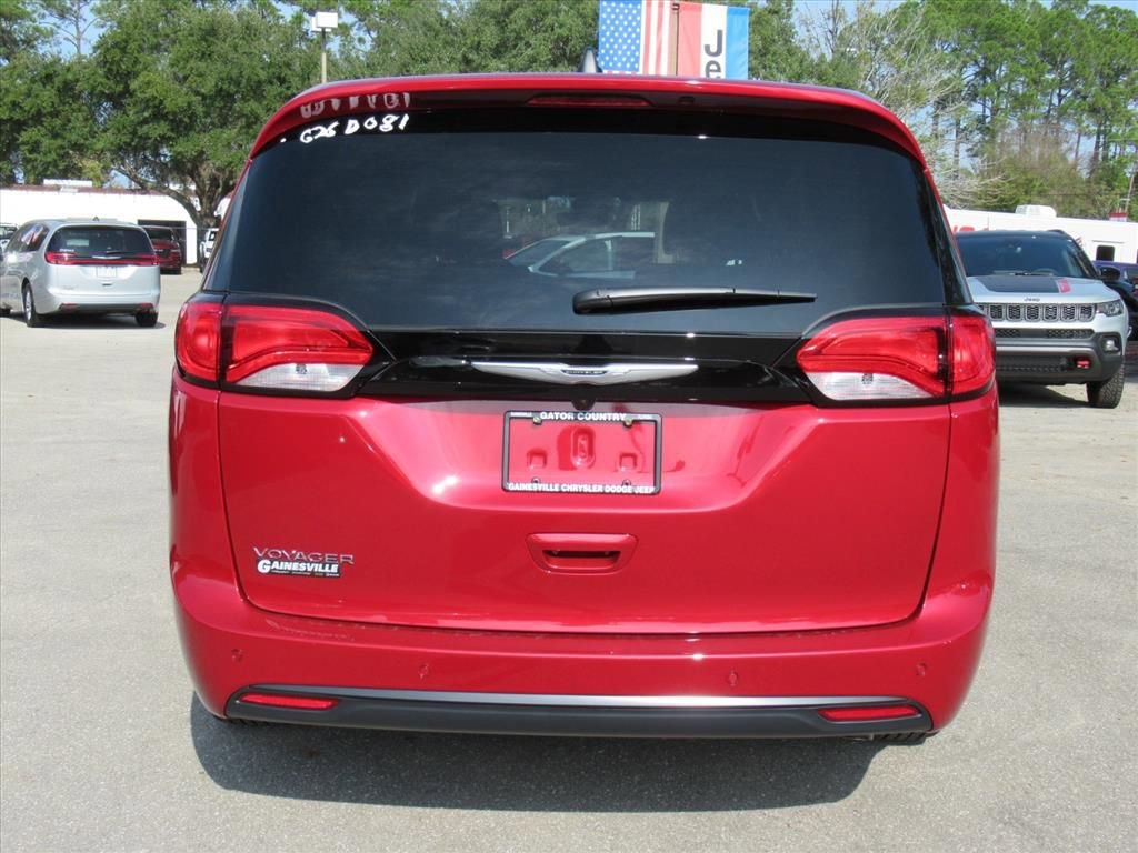 New 2026 Chrysler Voyager LX FWD image 5