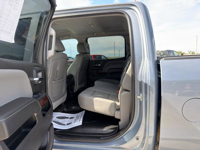Used 2015 GMC Sierra 2500 SLT w/ Duramax Plus Package AWD/4WD image 17
