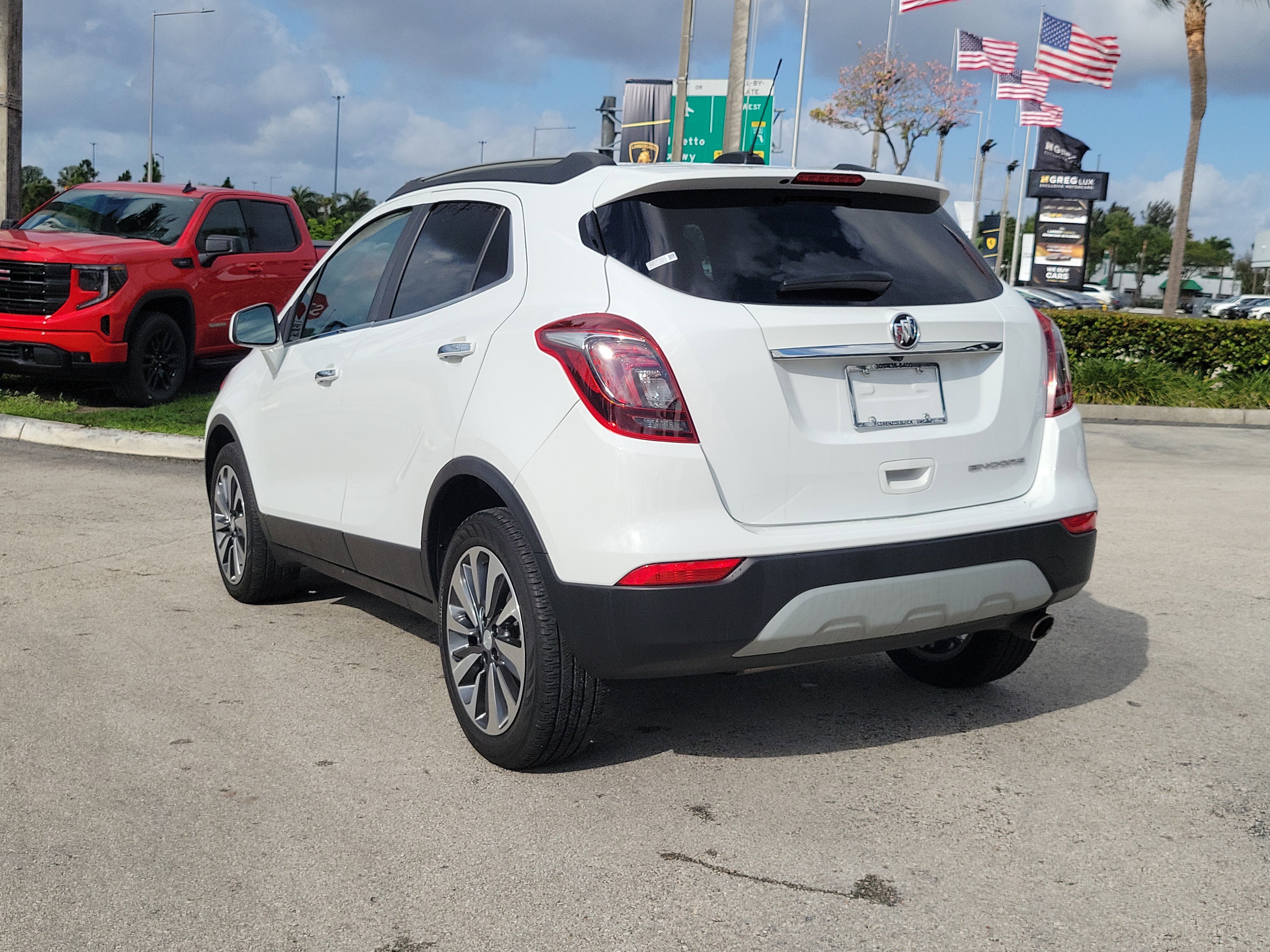 Used 2022 Buick Encore Preferred w/ Safety Package image 7