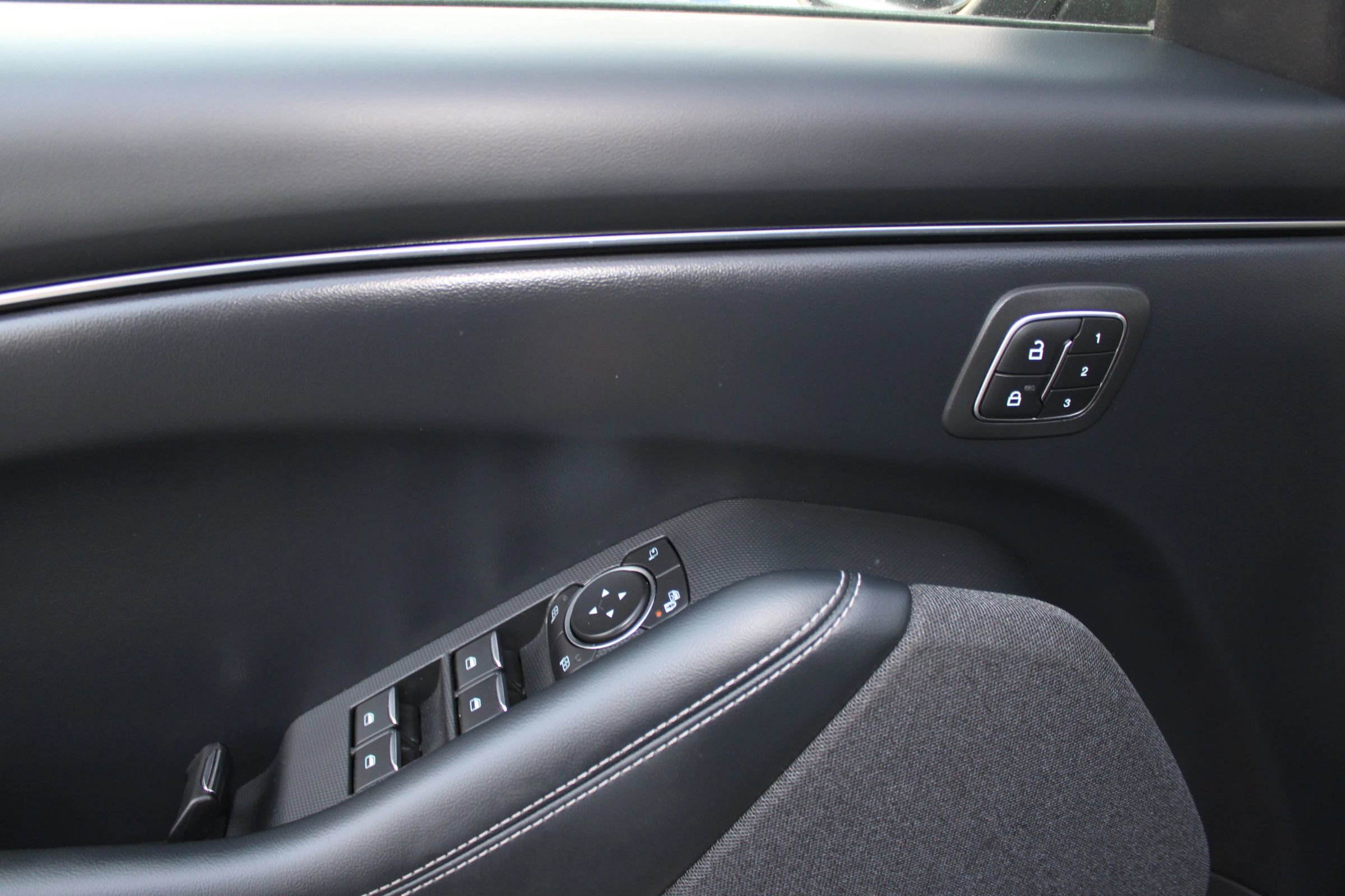 Used 2021 Ford Mustang Mach-E Premium image 10