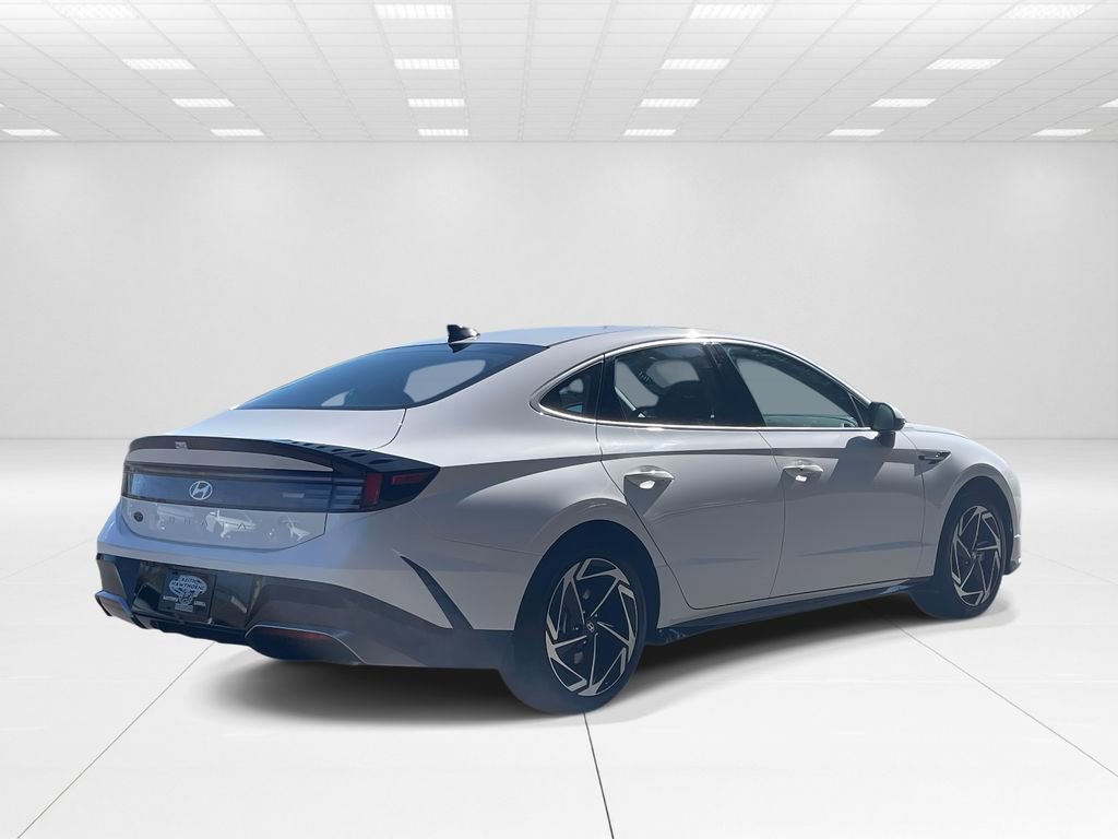 New 2026 Hyundai Sonata SEL FWD image 6