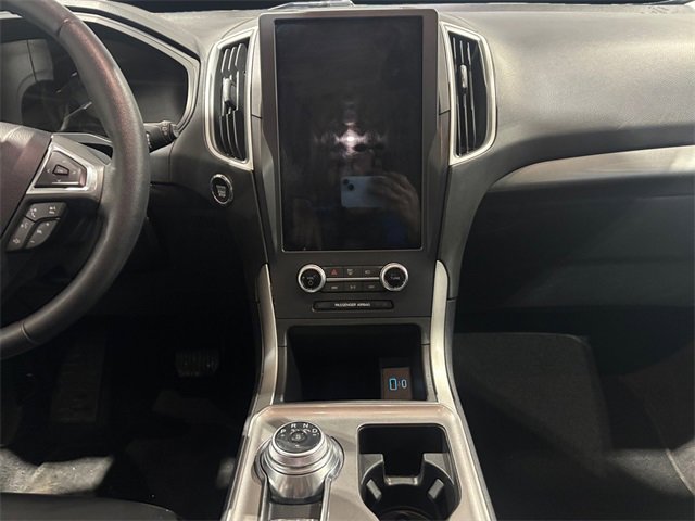 Used 2024 Ford Edge SEL w/ Convenience Package image 11